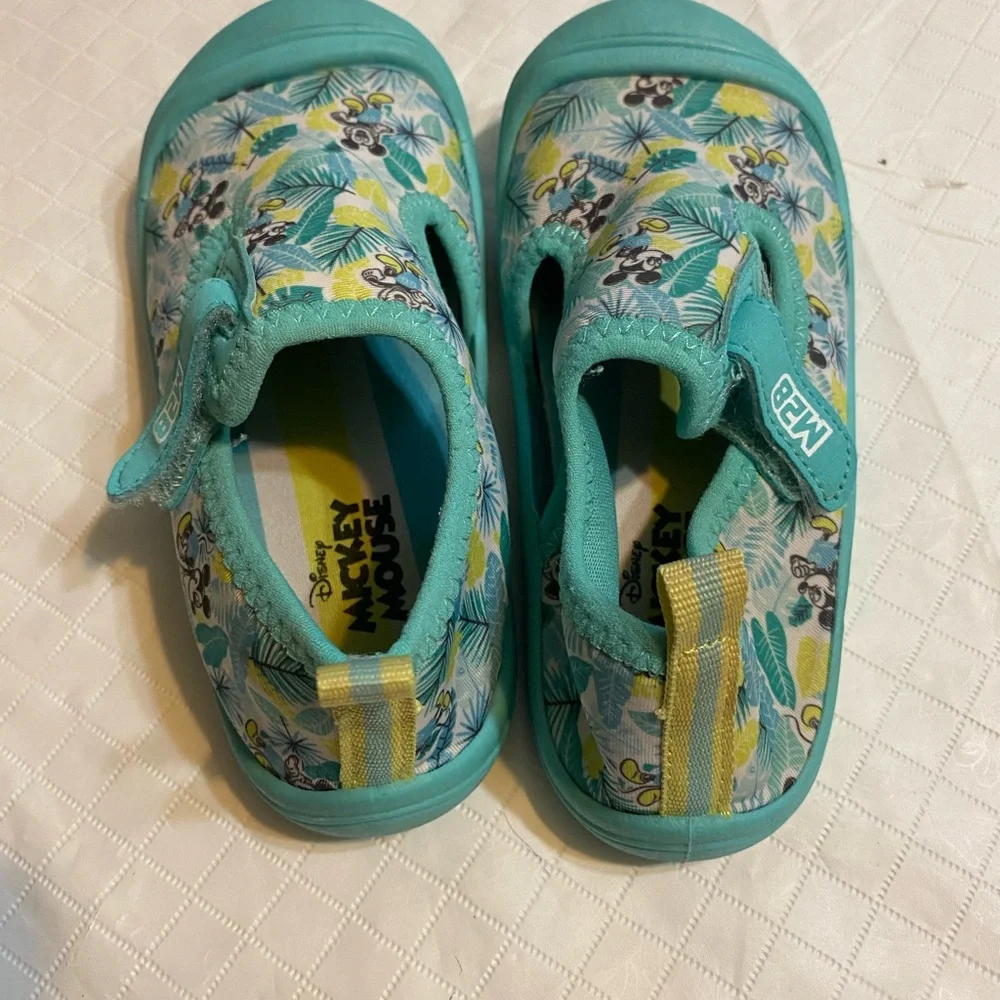 Disney Mickey Mouse Aqua Kids Water Shoes toddler size 9/10